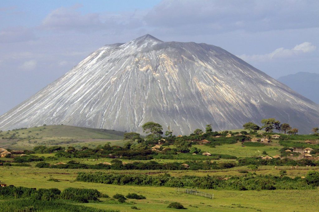 mt.oldonyo.lengai-